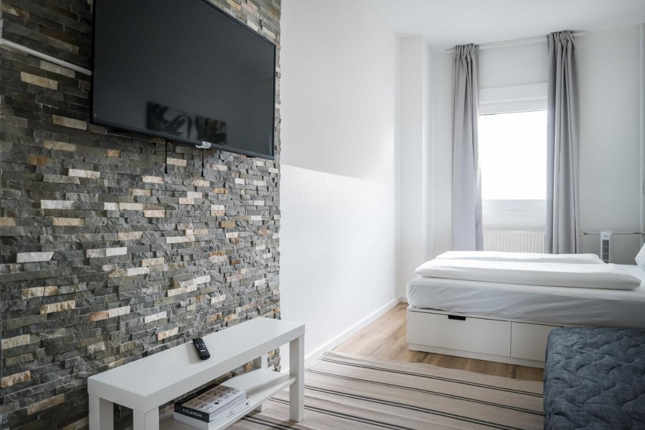Spacious Apartment In Berlin Mitte For 6 Exterior photo